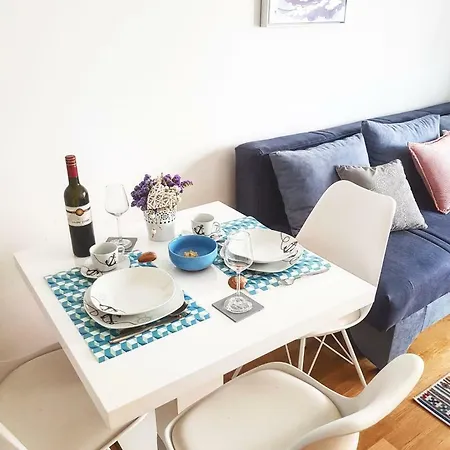 Sole Apartment *